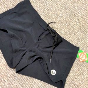 Black Roxy board shorts nwt